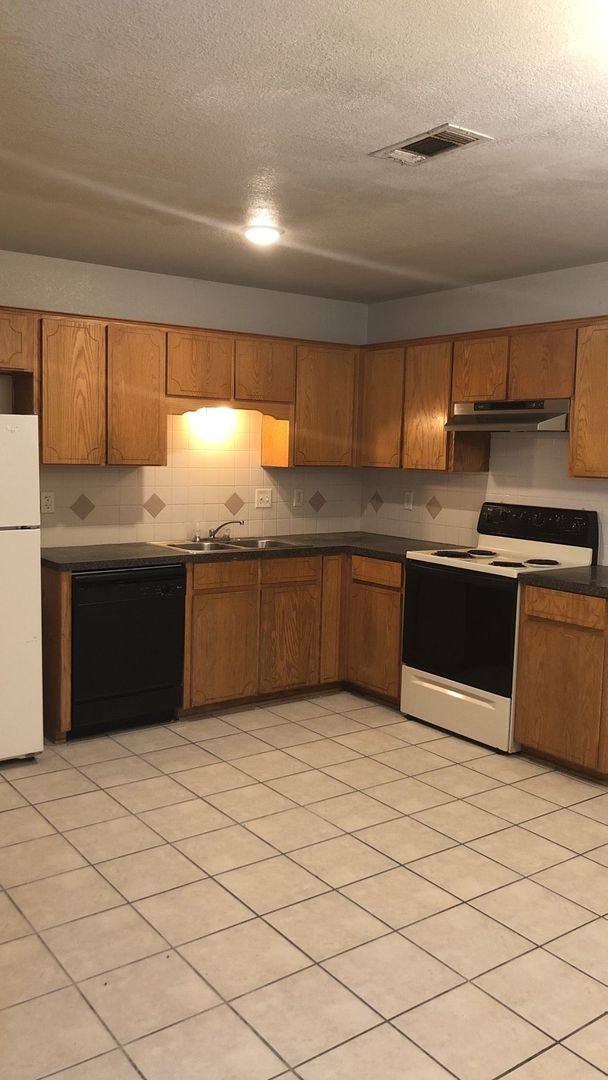 Apartment for rent at 3003 Cantabrian Dr, Killeen, TX 76542
