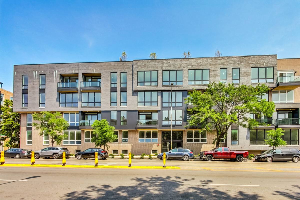 Apartment for rent at 3431-3449 N Ashland Ave, Chicago, IL 60657
