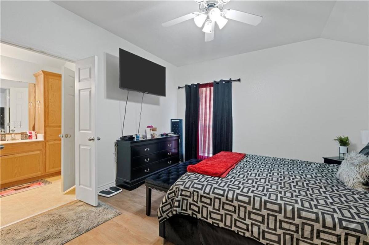 Apartment for rent at 860 N Lacy Dr, Waco, TX 76705