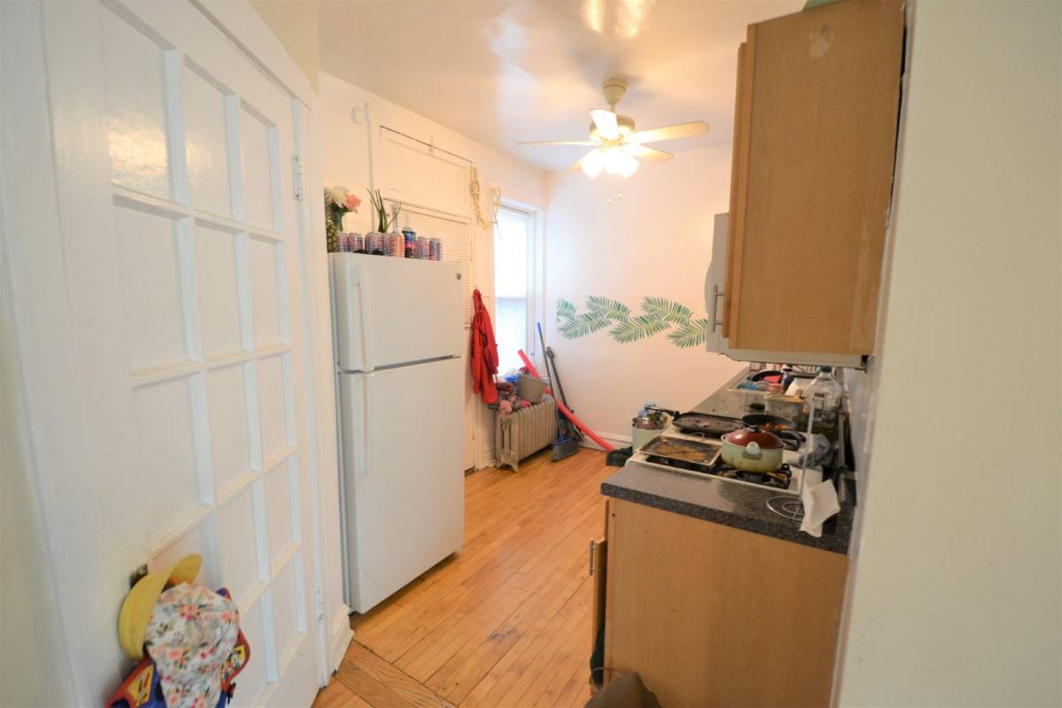 Apartment for rent at 5002 N Springfield Ave, Chicago, IL 60625