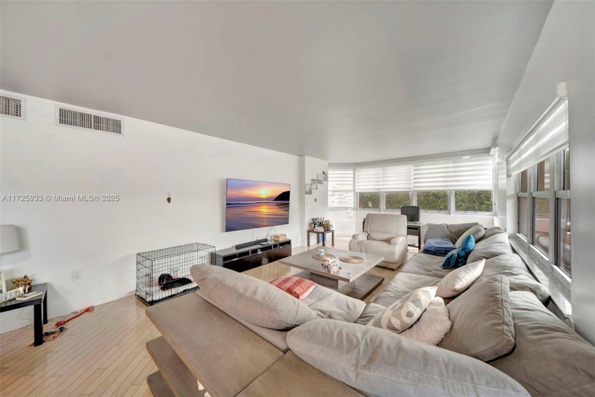 Apartment for rent at 1950 S Ocean Dr #LE, Hallandale, FL 33009
