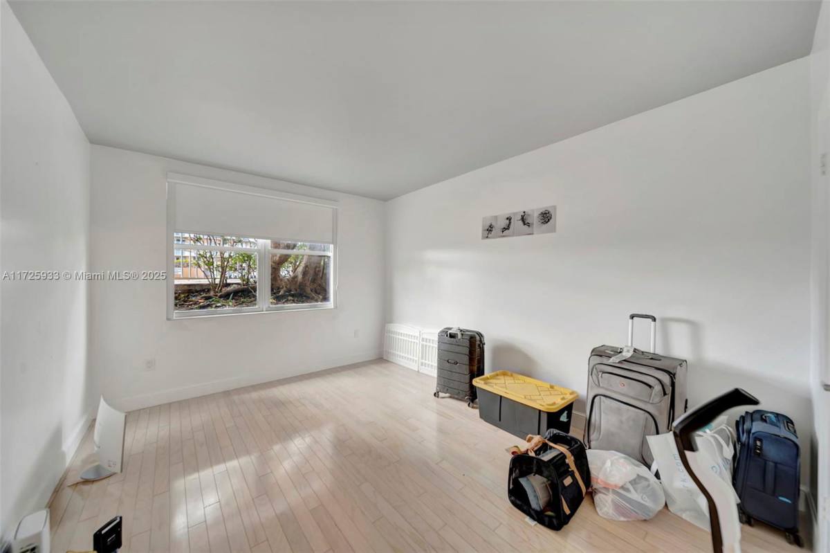 Apartment for rent at 1950 S Ocean Dr #LE, Hallandale, FL 33009
