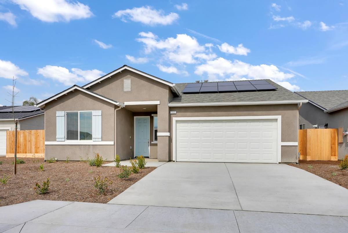 House for rent at 2322 Walnut Ave #9-NUE, Tulare, CA 93274