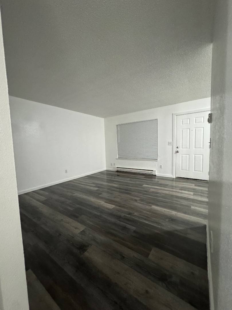 Apartment for rent at 1111 N L St #B01, Tacoma, WA 98403