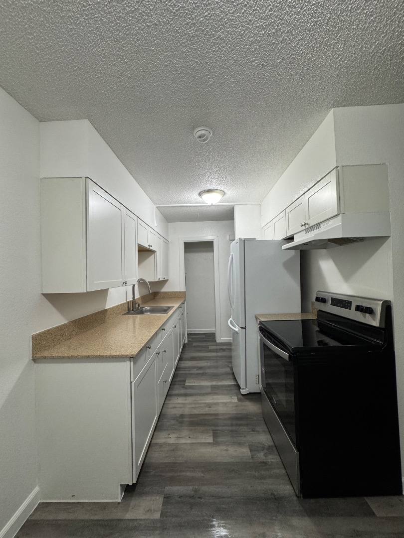 Apartment for rent at 1111 N L St #B01, Tacoma, WA 98403