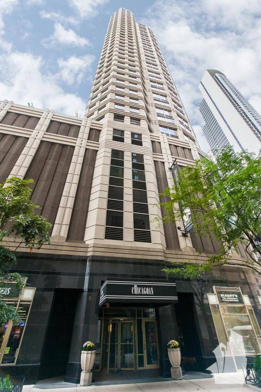 Apartment for rent at 750 N Rush St #3004, Chicago, IL 60611
