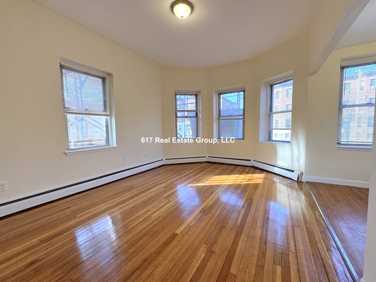 Apartment for rent at 64 Brighton Ave #104, Allston, MA 02134