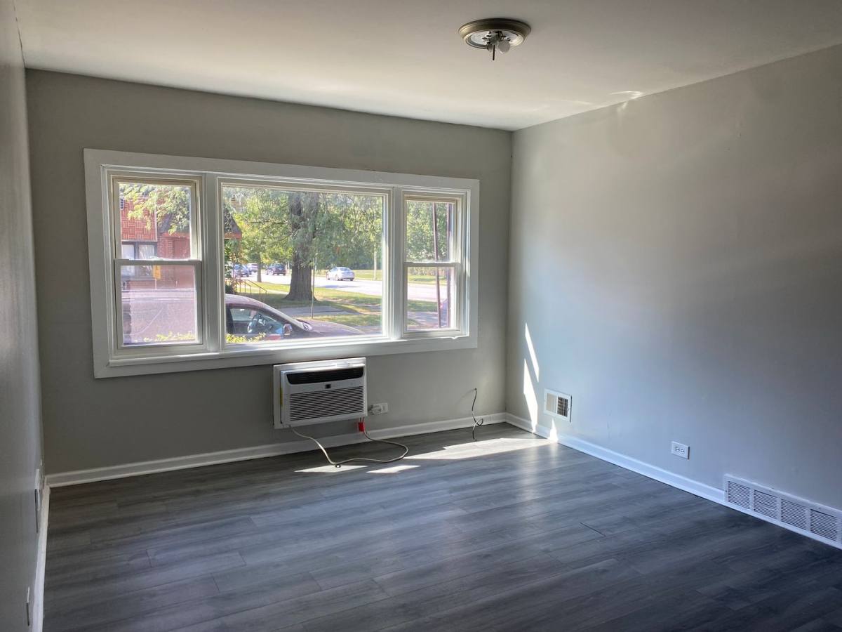 Apartment for rent at 485 Buffalo Ave, Calumet City, IL 60409