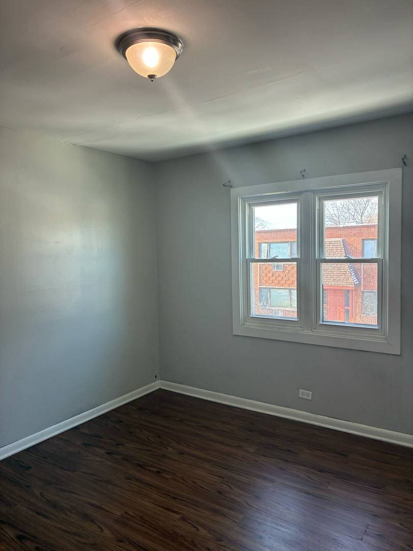 Apartment for rent at 485 Buffalo Ave, Calumet City, IL 60409