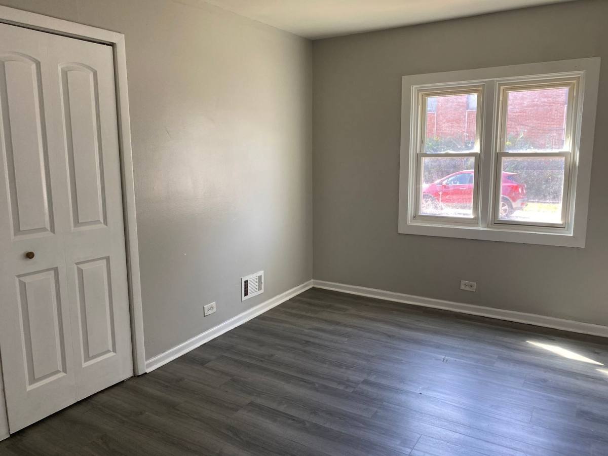 Apartment for rent at 485 Buffalo Ave, Calumet City, IL 60409
