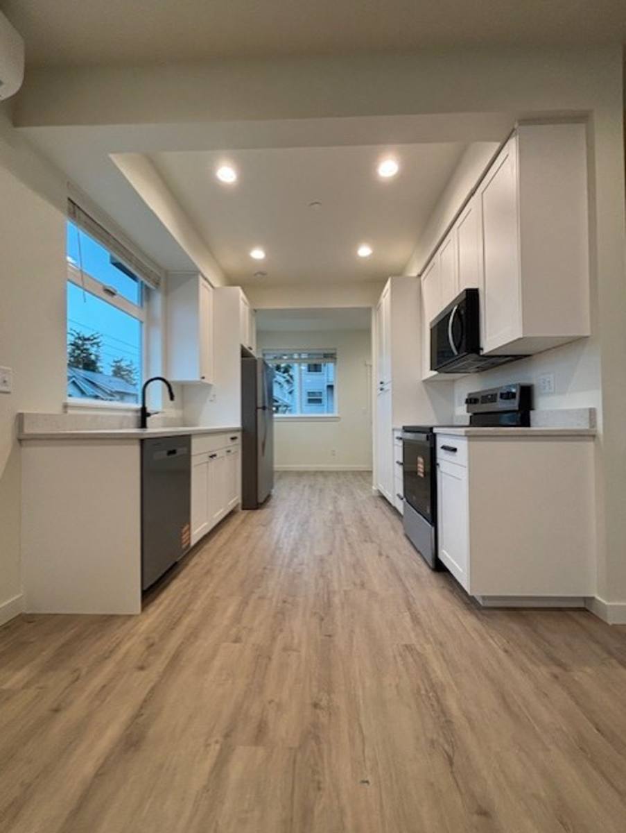 Townhouse for rent at 352 E Bakerview Rd, Bellingham, WA 98226