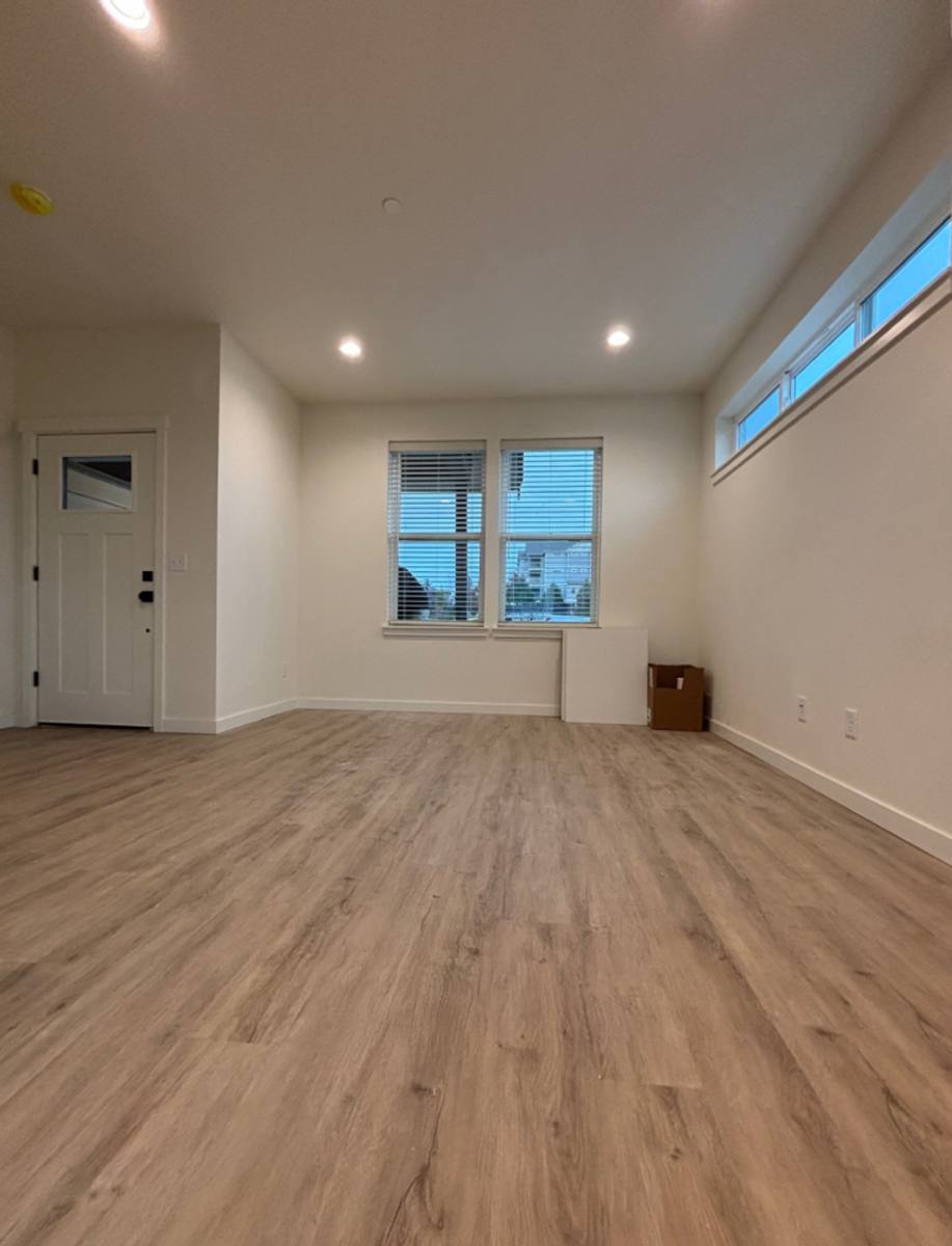 Townhouse for rent at 352 E Bakerview Rd, Bellingham, WA 98226