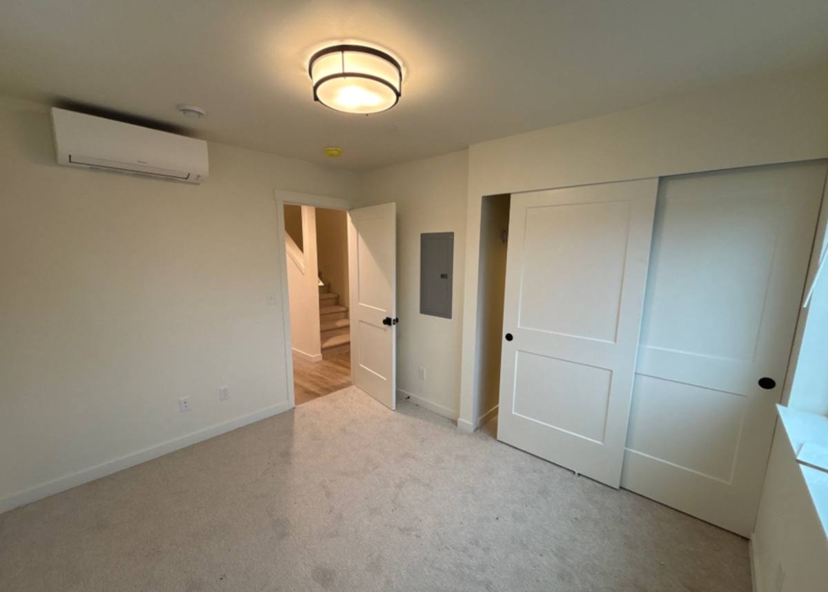 Townhouse for rent at 352 E Bakerview Rd, Bellingham, WA 98226