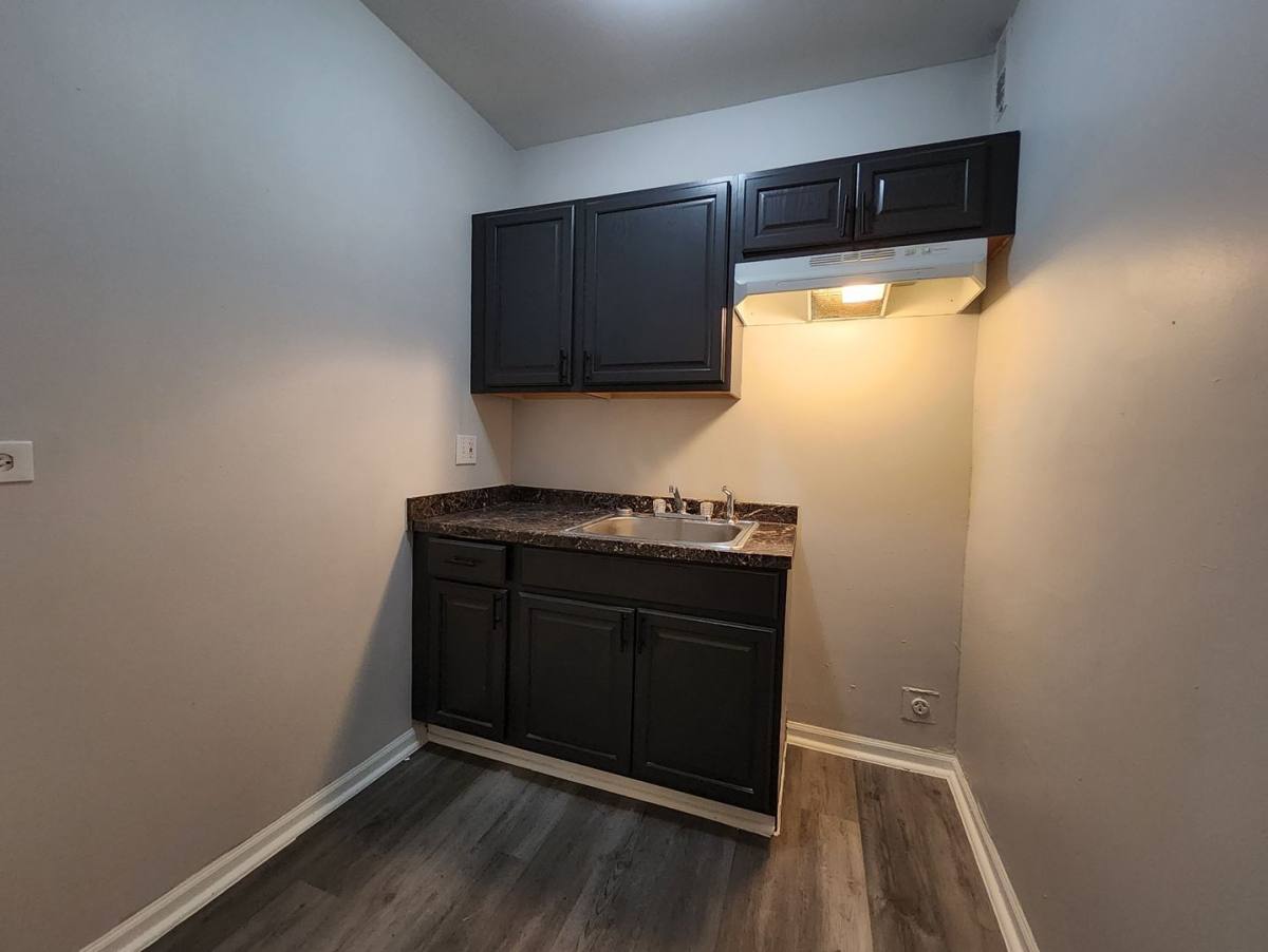 Apartment for rent at 7048-50 S Merrill Ave, Chicago, IL 60649