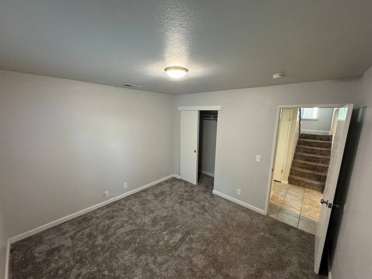 Townhouse for rent at 803 W 2nd Ave, Chico, CA 95926