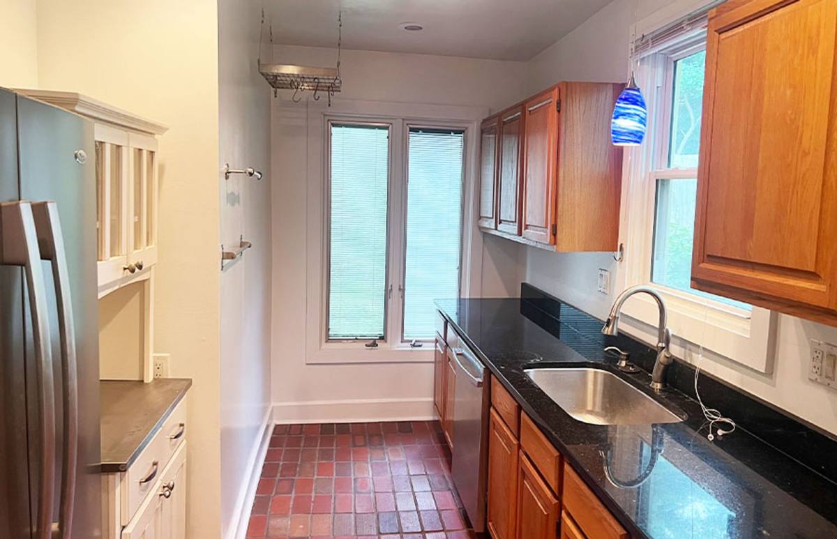 Apartment for rent at 3436 Lyleburn Place, Cincinnati, OH 45220