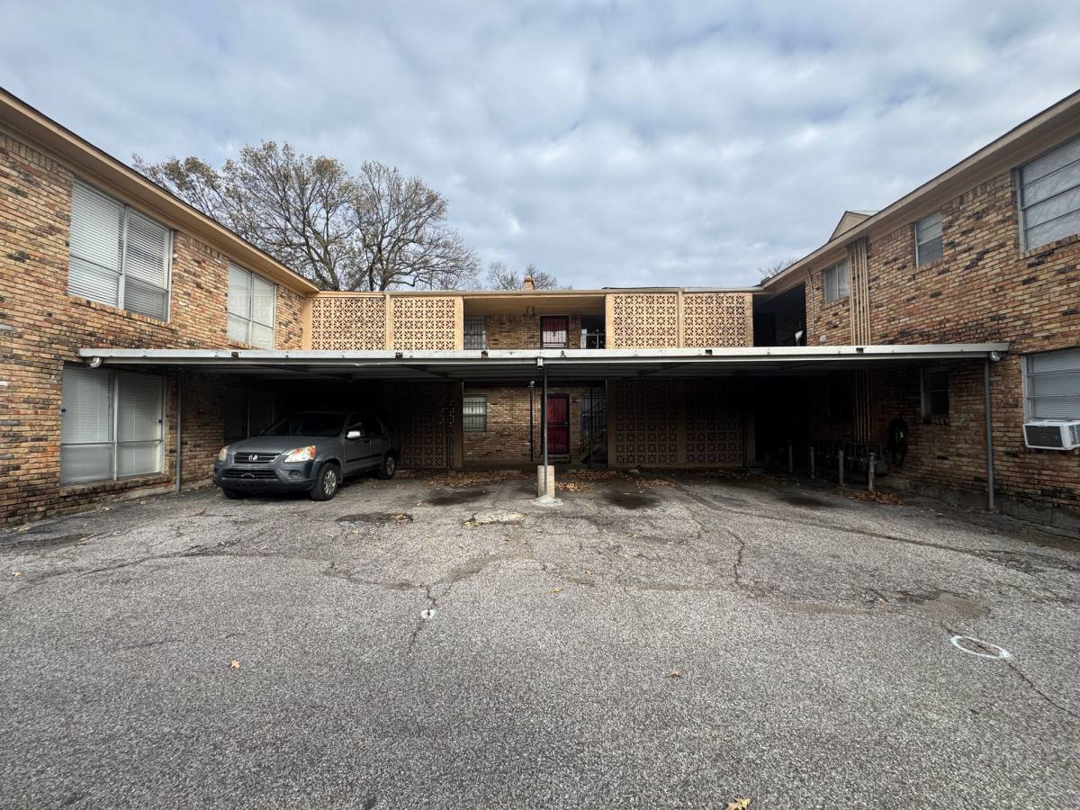 Apartment for rent at 49 S Morrison, Memphis, TN 38104