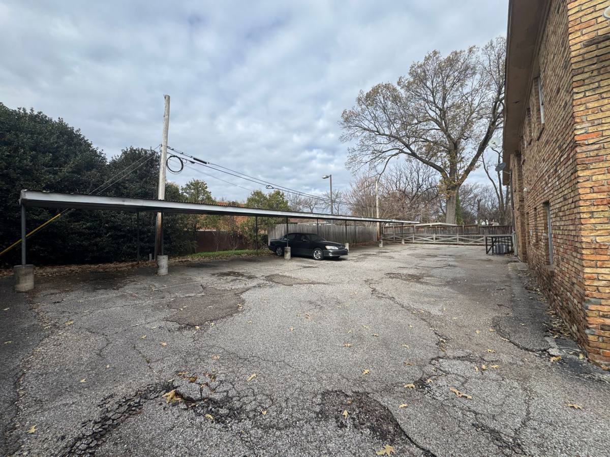 Apartment for rent at 49 S Morrison, Memphis, TN 38104