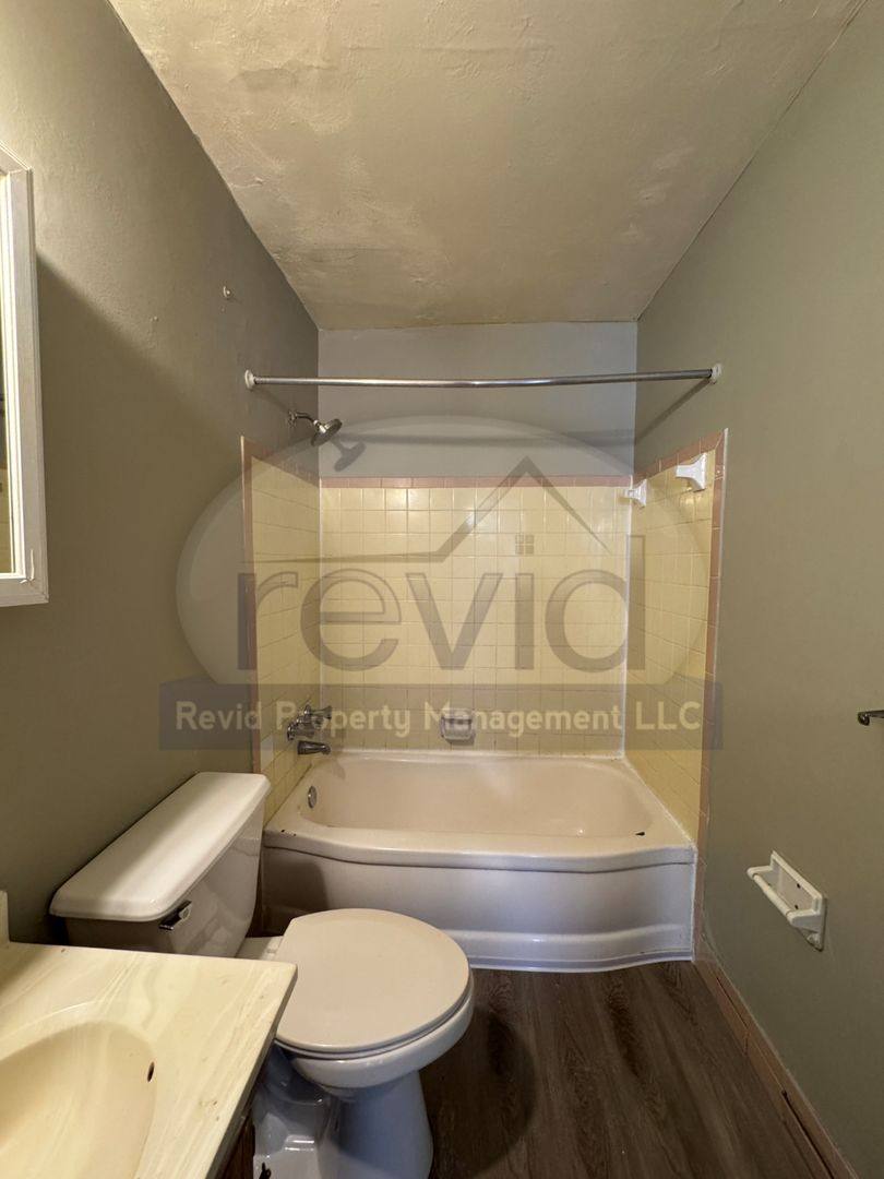 Apartment for rent at 49 S Morrison, Memphis, TN 38104