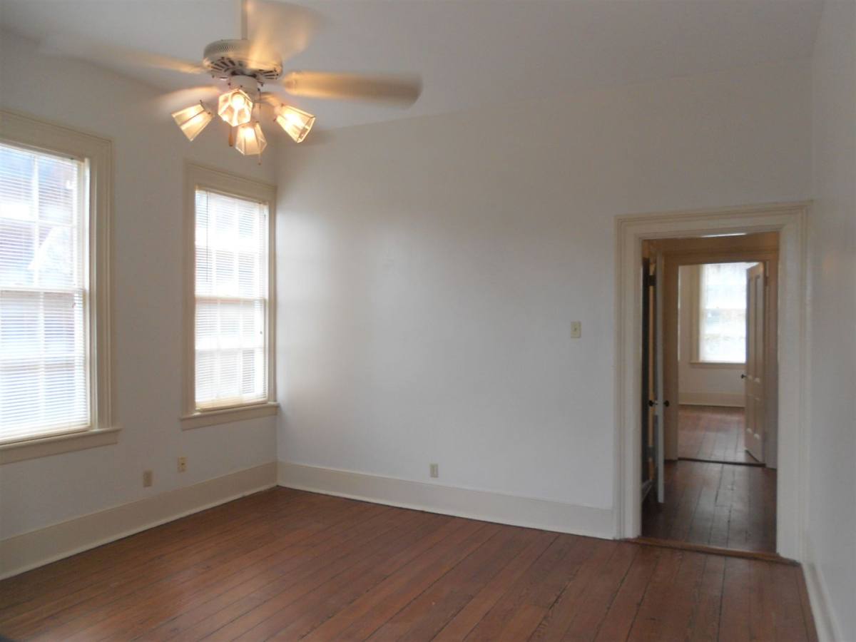 Apartment for rent at 224 E Huntingdon St, Savannah, GA 31401