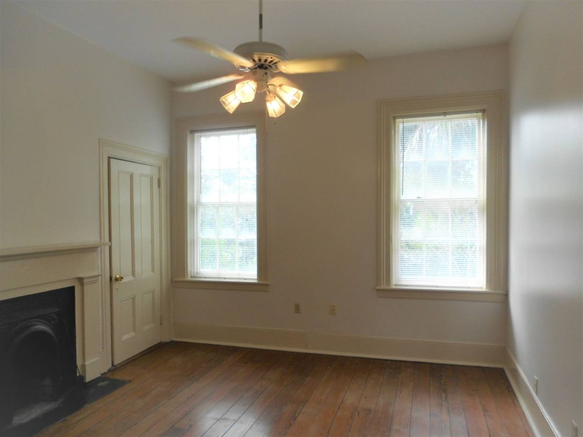 Apartment for rent at 224 E Huntingdon St, Savannah, GA 31401