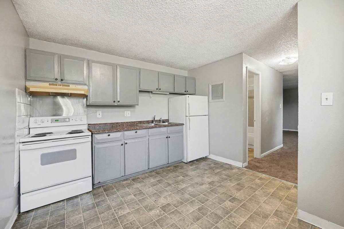 Apartment for rent at 1908 Clinton St, Aurora, CO 80010