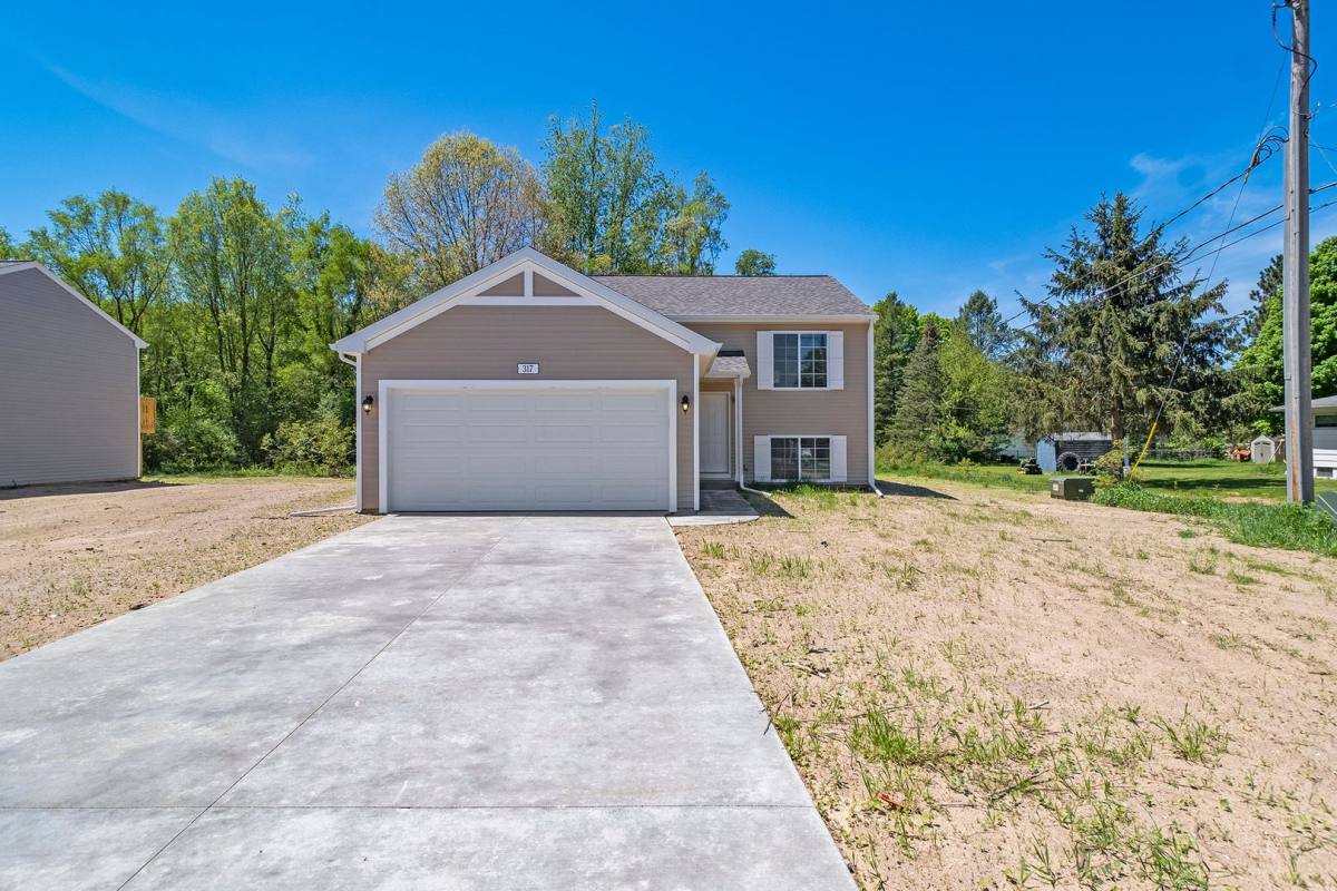 House for rent at 3099 Ivywood Circle, Howell, MI 48855