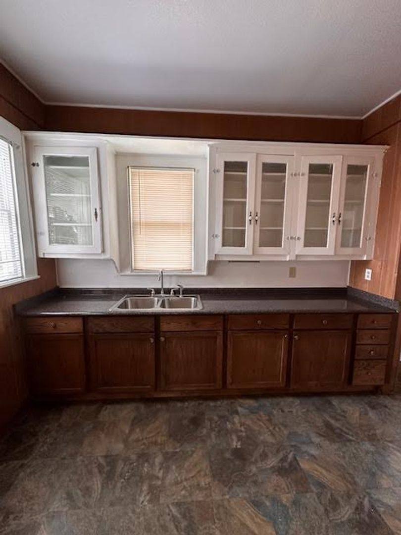 House for rent at 2724 Bosque Blvd, Waco, TX 76707