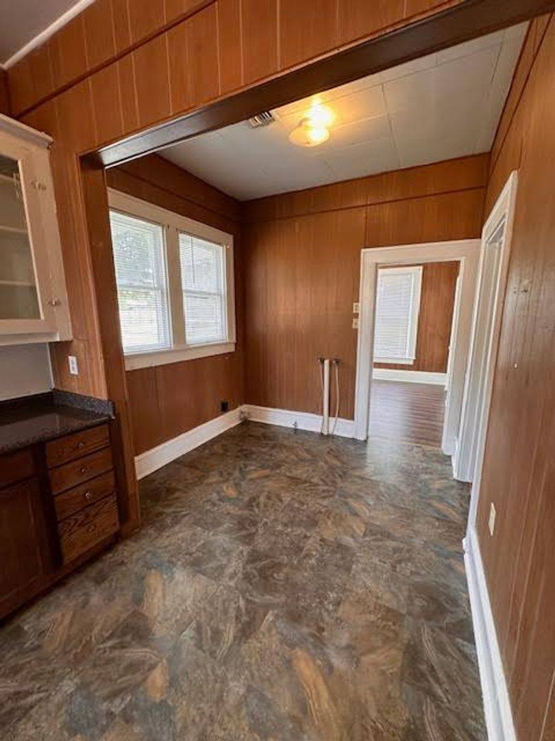 House for rent at 2724 Bosque Blvd, Waco, TX 76707
