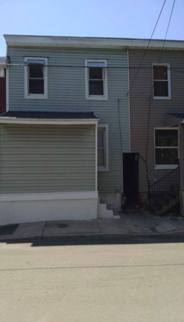 House for rent at 728 Glen Place, York, PA 17403