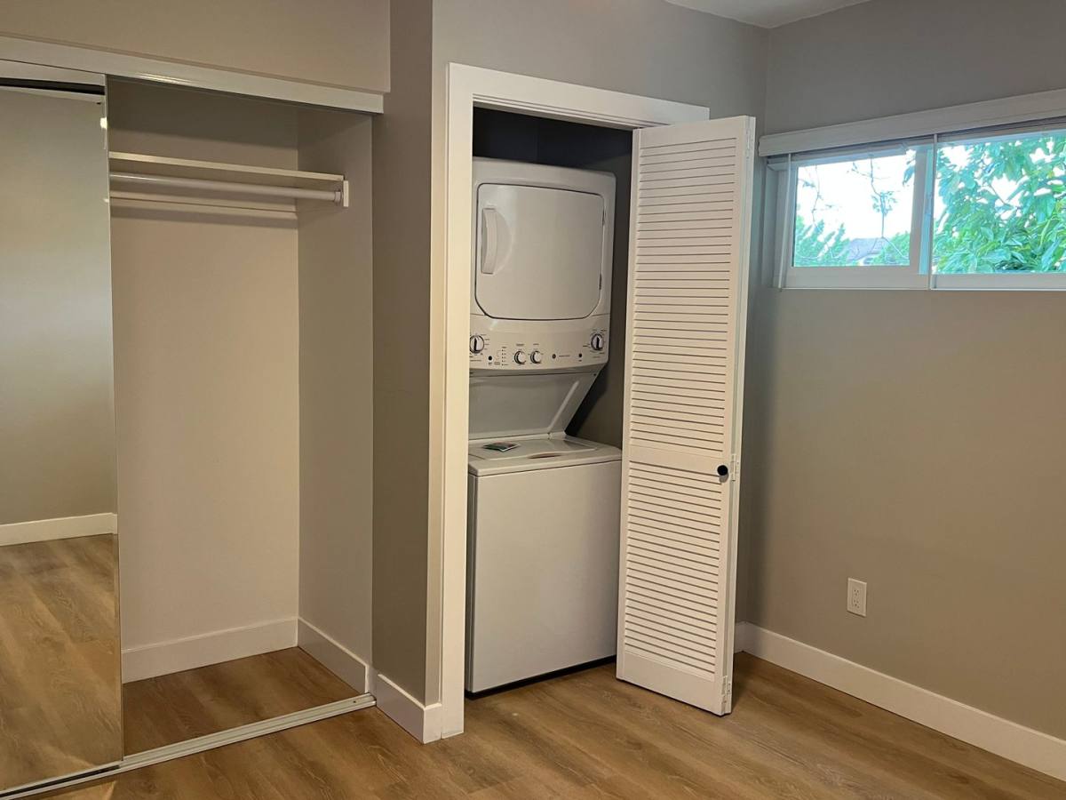 Apartment for rent at 4328 Fanuel St, San Diego, CA 92109