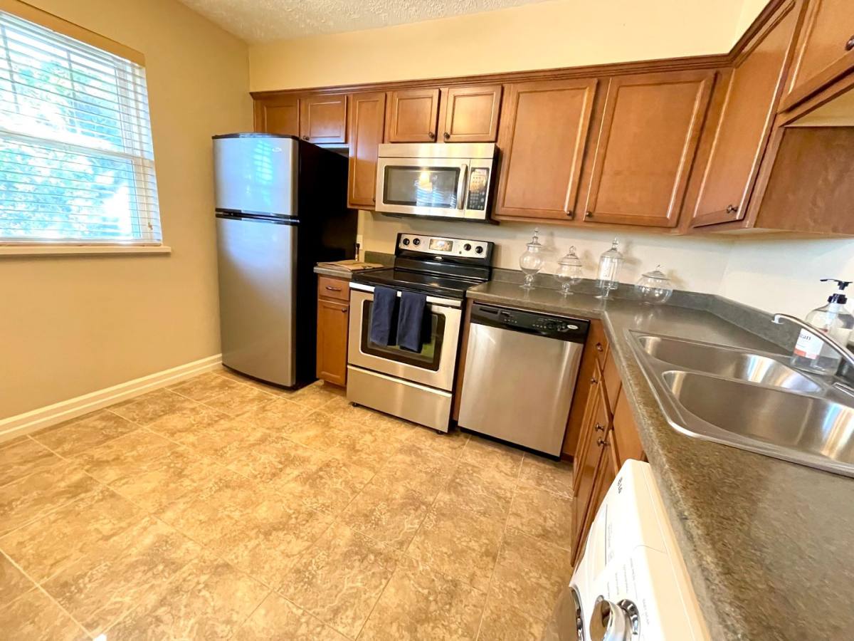 Apartment for rent at 603 S 35th Ave, Omaha, NE 68105