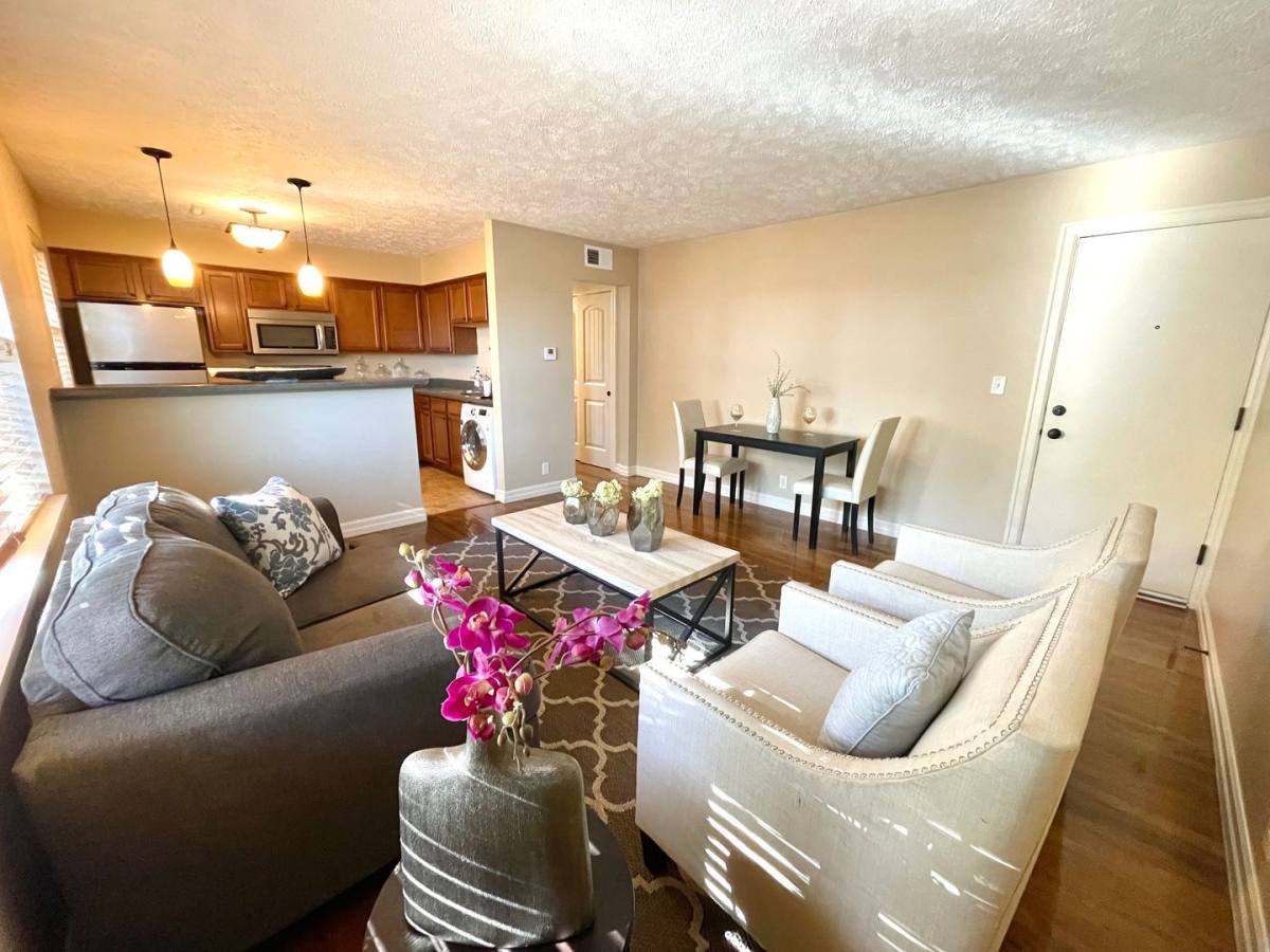 Apartment for rent at 603 S 35th Ave, Omaha, NE 68105