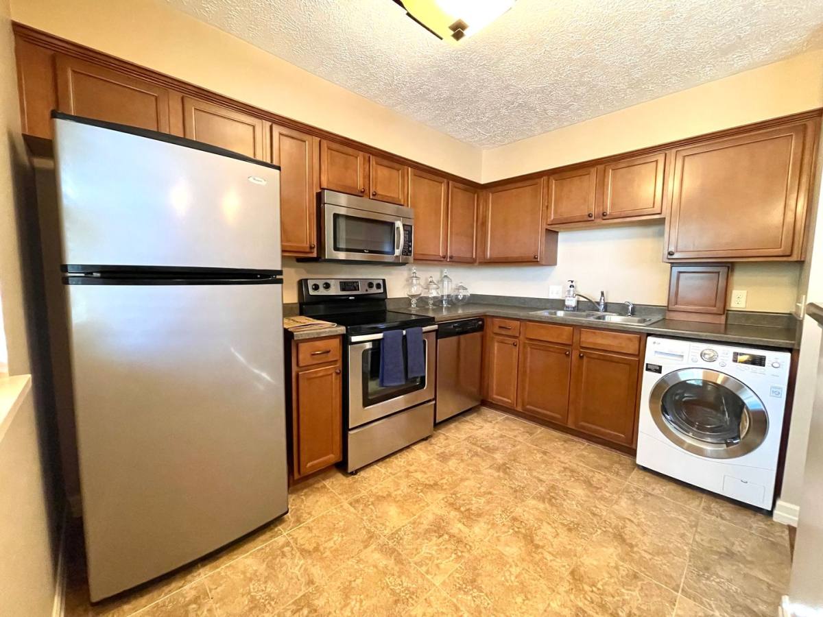 Apartment for rent at 603 S 35th Ave, Omaha, NE 68105