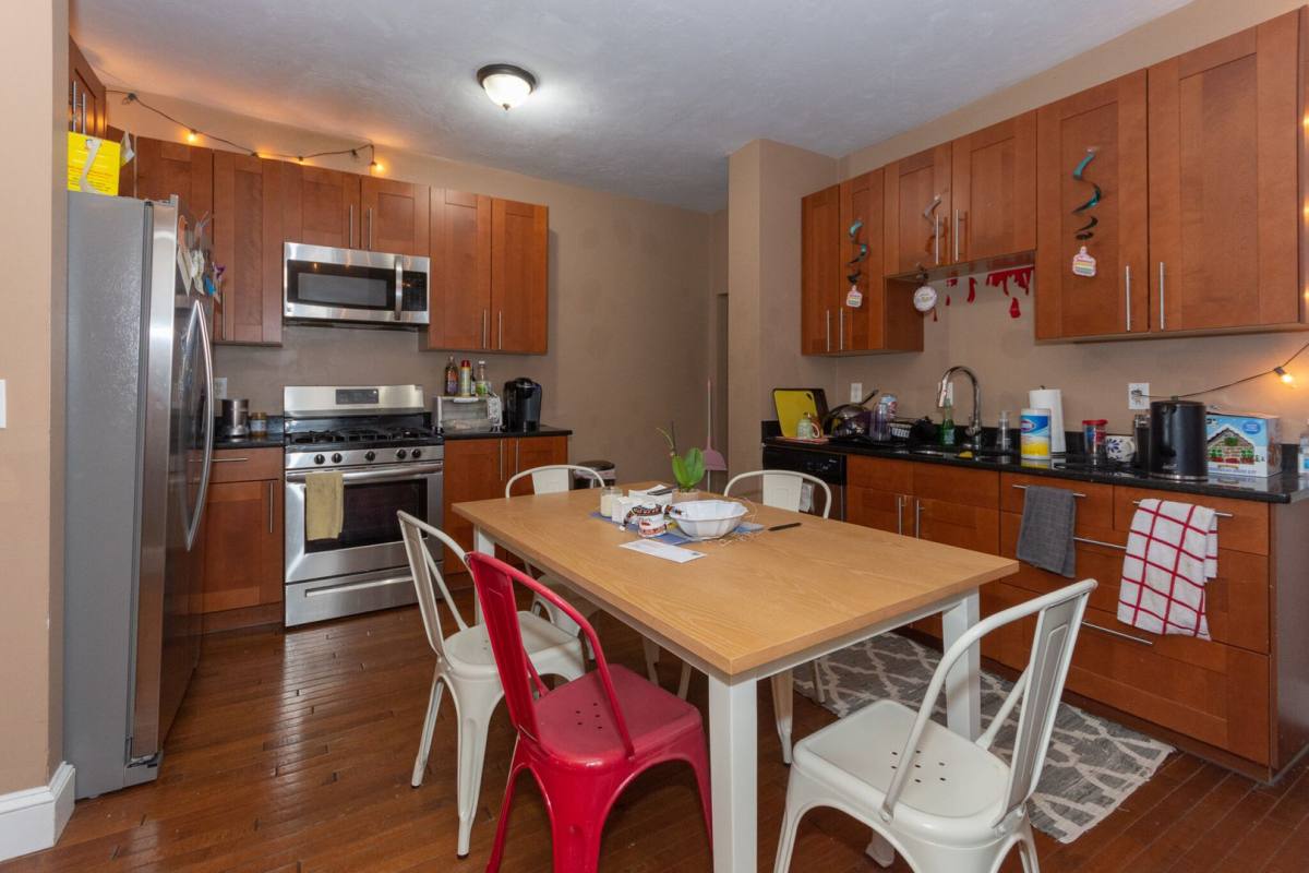 Apartment for rent at 8 Glenville #3R, Allston, MA 02134