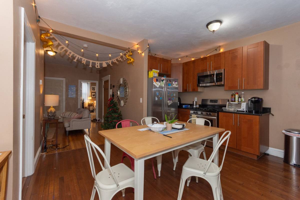 Apartment for rent at 8 Glenville #3R, Allston, MA 02134