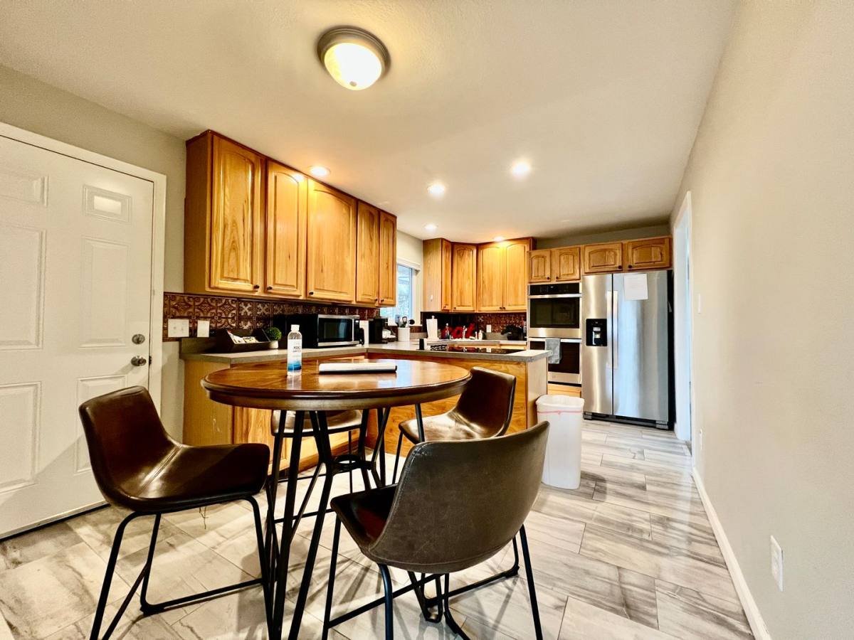 House for rent at 6268 Mullen Rd, Cincinnati, OH 45247
