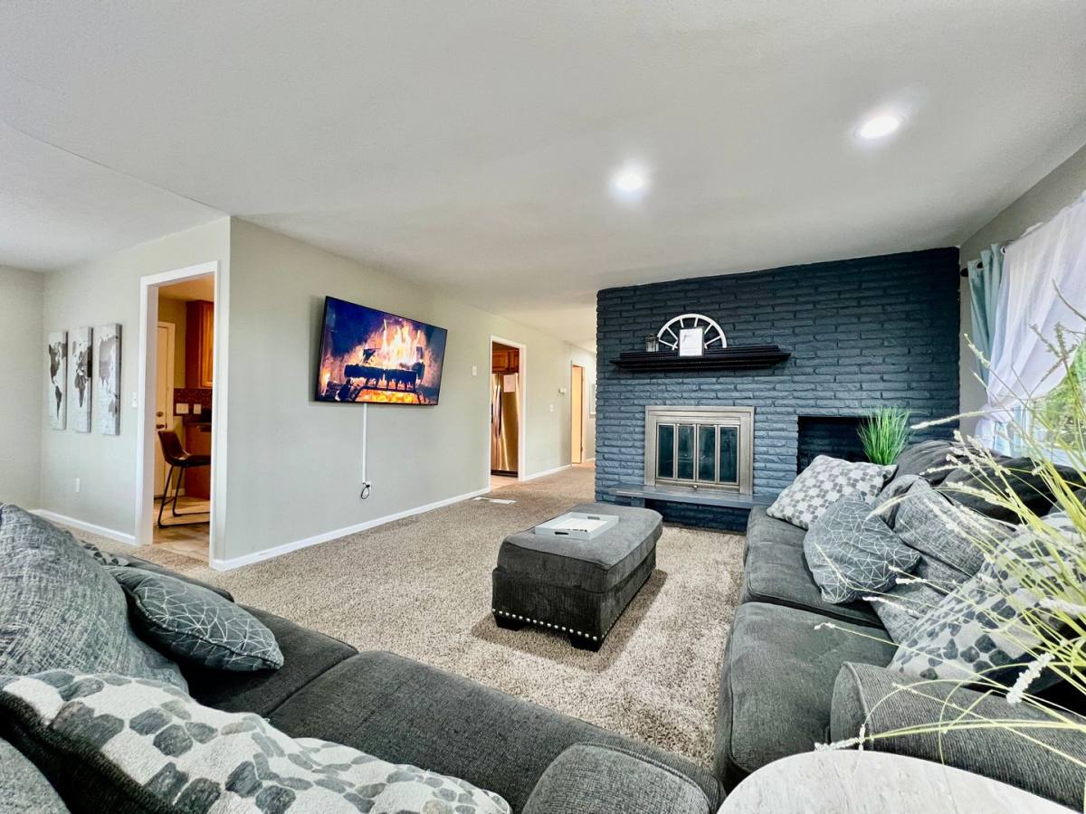 House for rent at 6268 Mullen Rd, Cincinnati, OH 45247