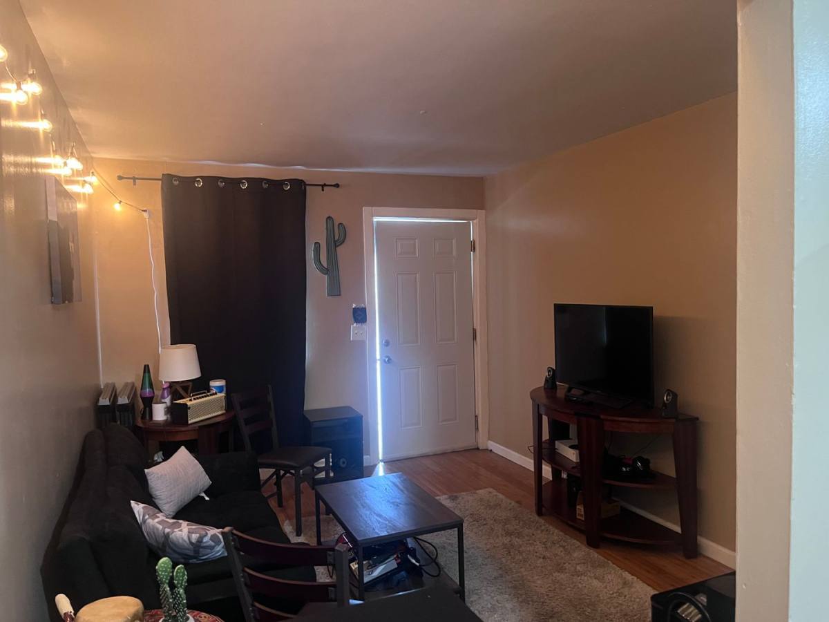 Apartment for rent at 1407 Hynes St, Nashville, TN 37203