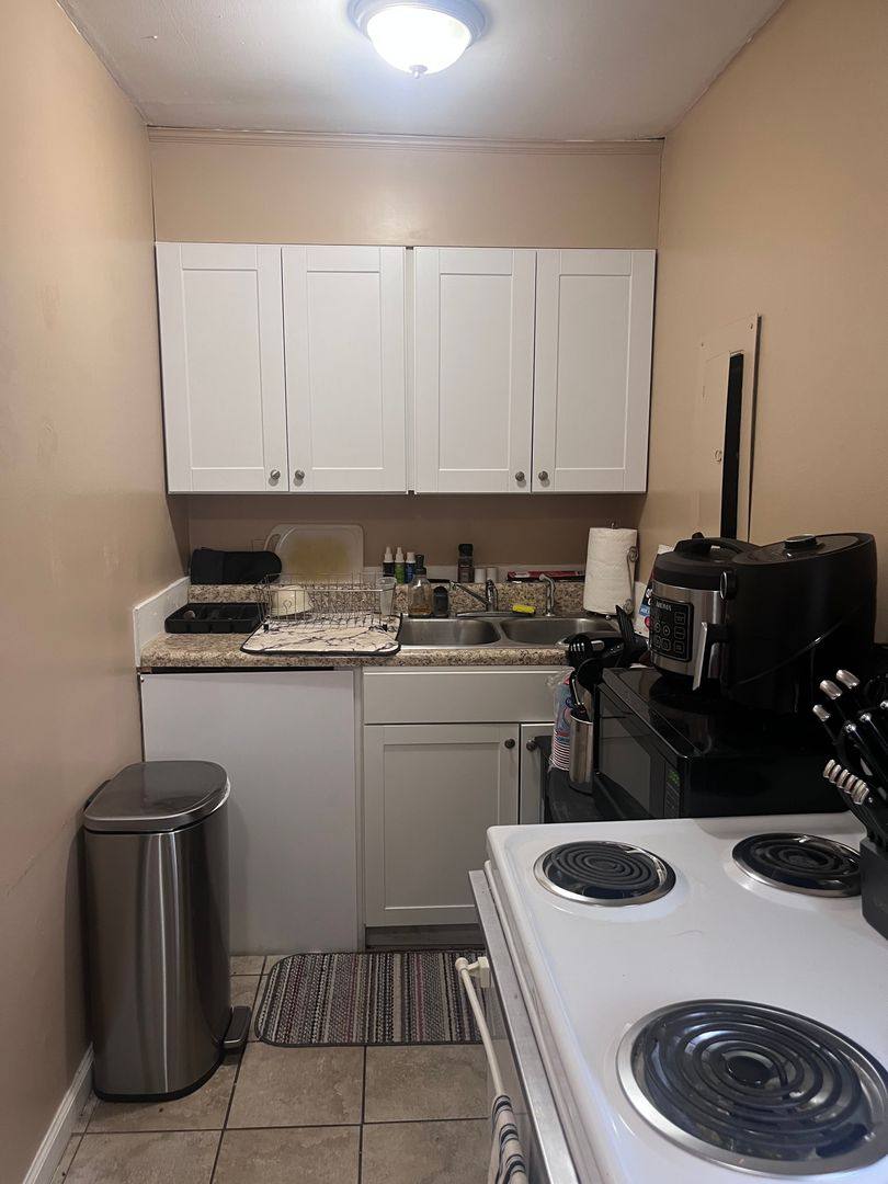 Apartment for rent at 1407 Hynes St, Nashville, TN 37203