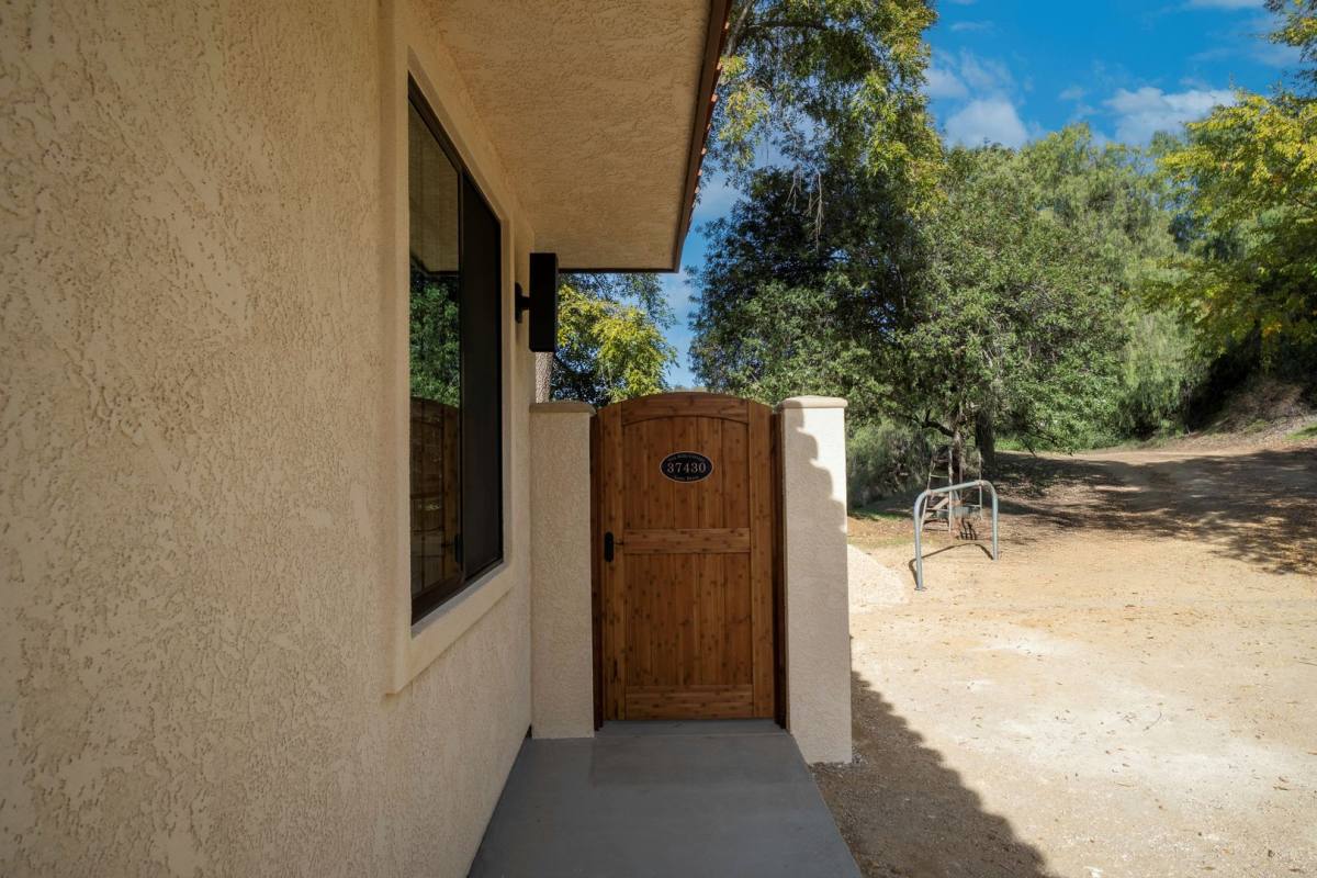 House for rent at 37430 Leta Dr, Calimesa, CA 92320