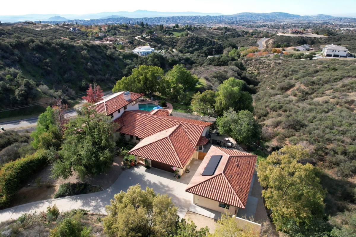 House for rent at 37430 Leta Dr, Calimesa, CA 92320