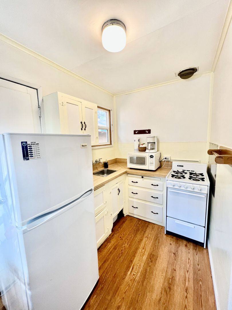 Apartment for rent at 877 Tulip Lane, Big Bear Lake, CA 92315