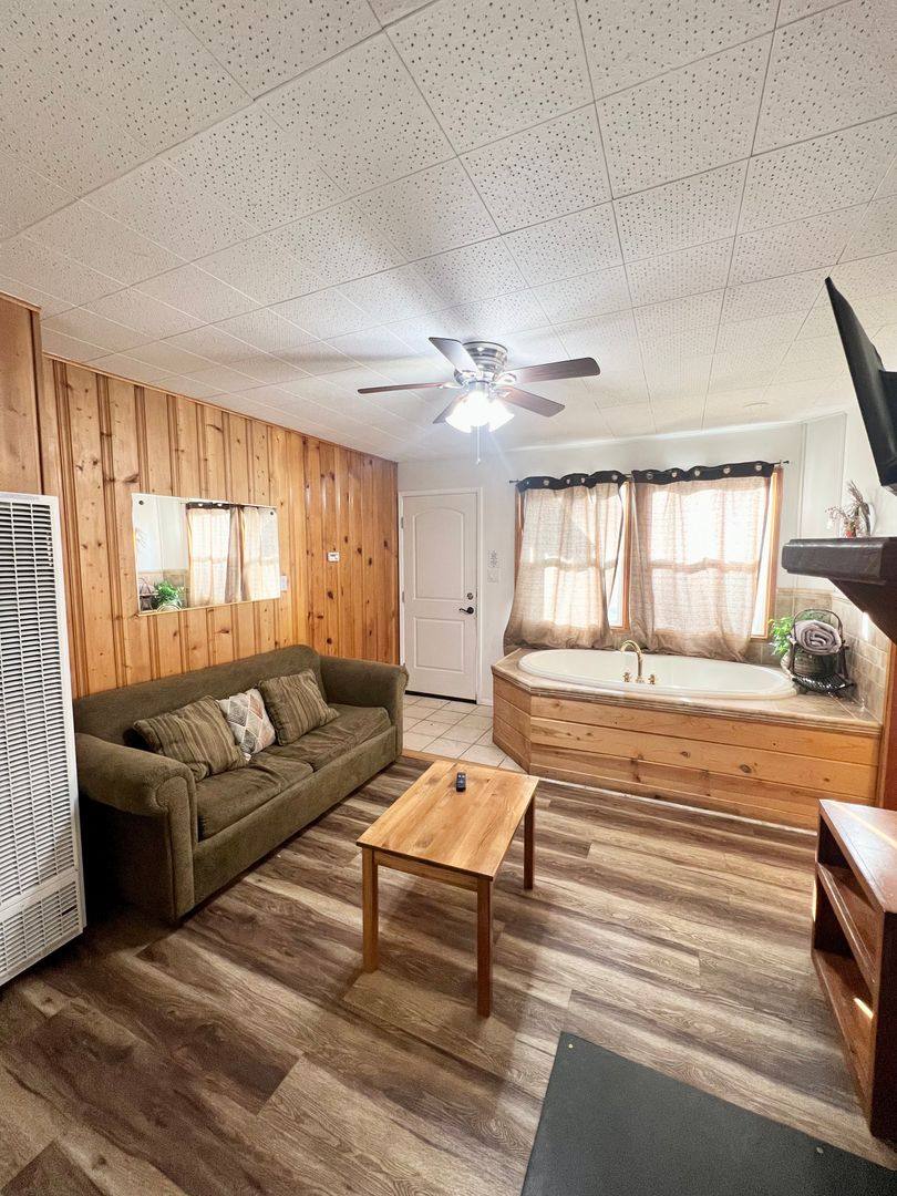 Apartment for rent at 877 Tulip Lane, Big Bear Lake, CA 92315