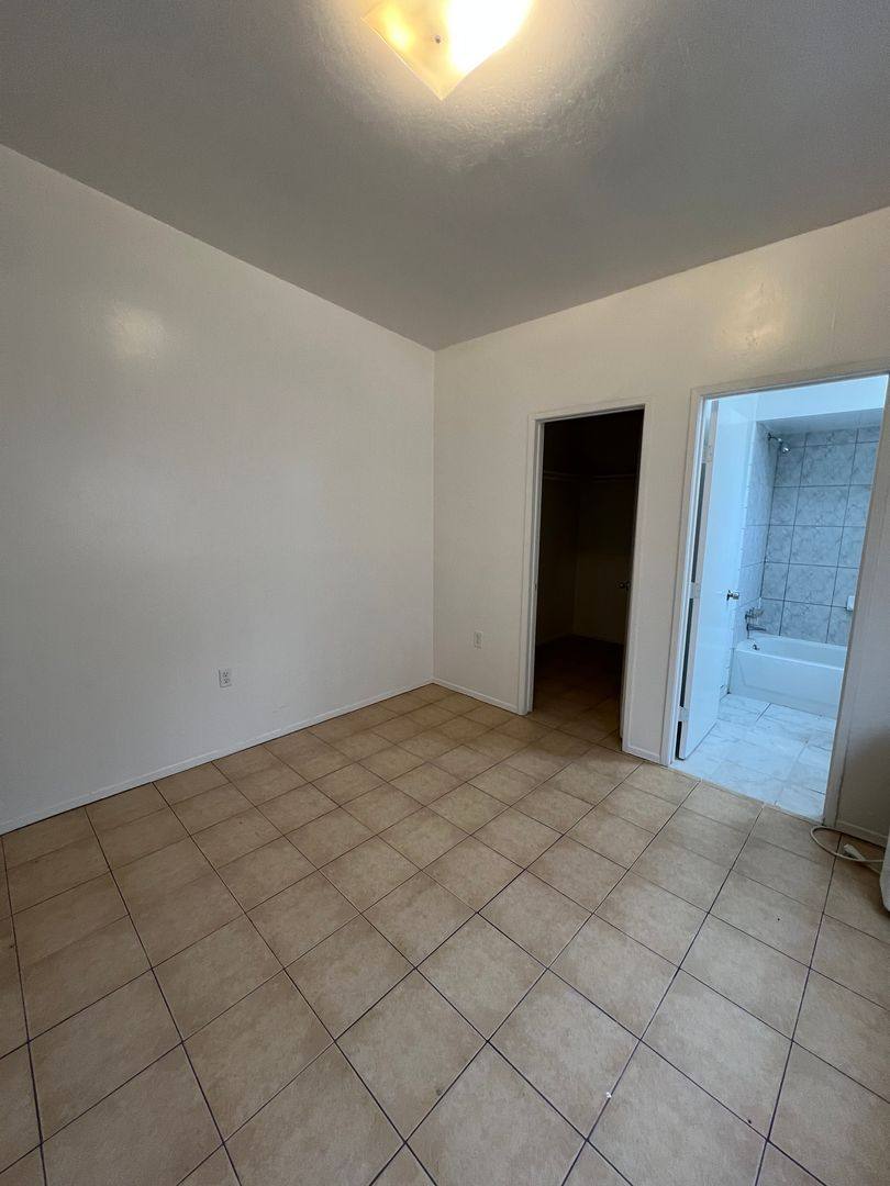House for rent at 925 Pesante Rd, Bakersfield, CA 93306