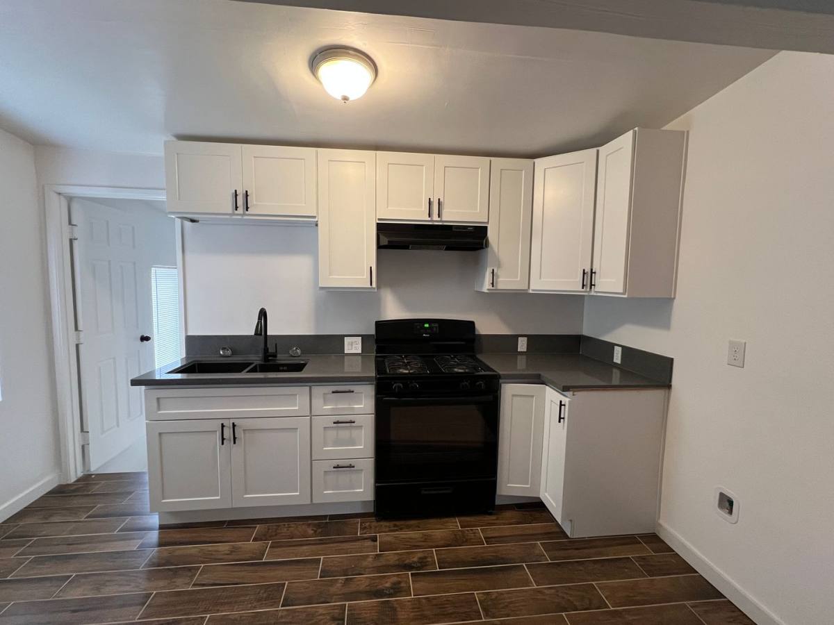 House for rent at 925 Pesante Rd, Bakersfield, CA 93306