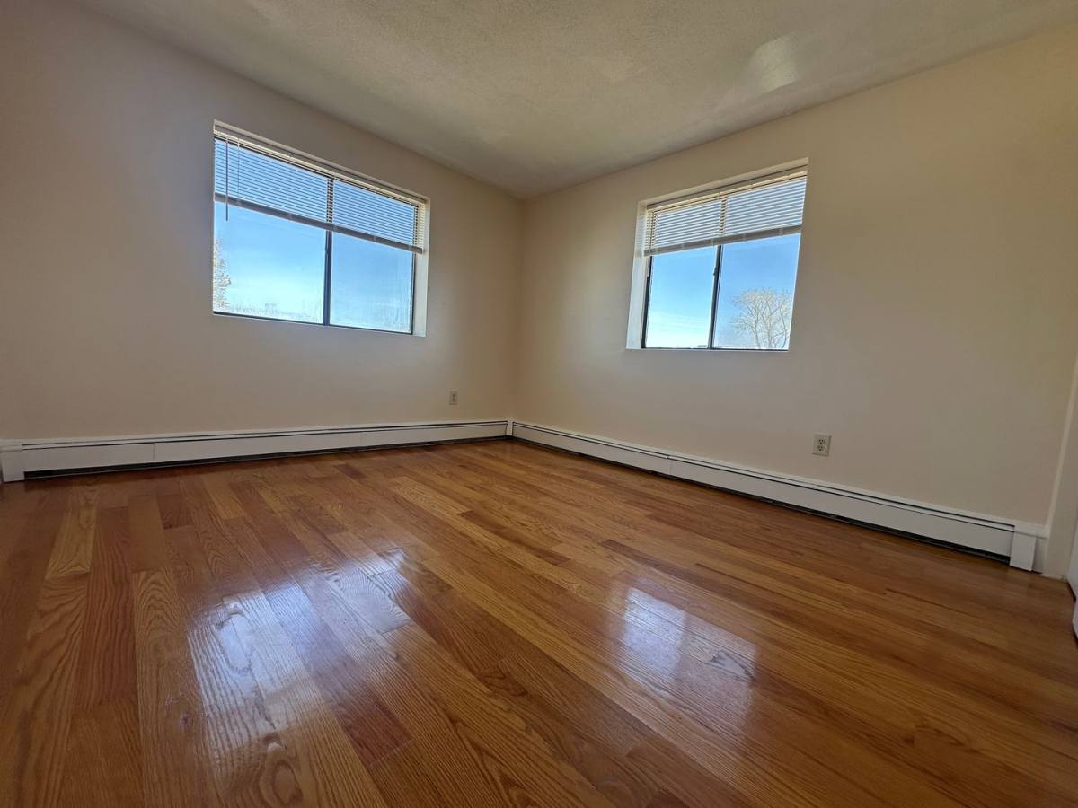 Apartment for rent at 362 Centre St, Quincy, MA 02169