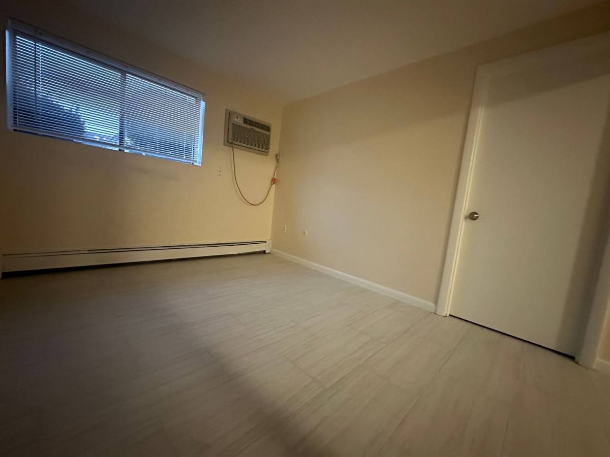 Apartment for rent at 362 Centre St, Quincy, MA 02169