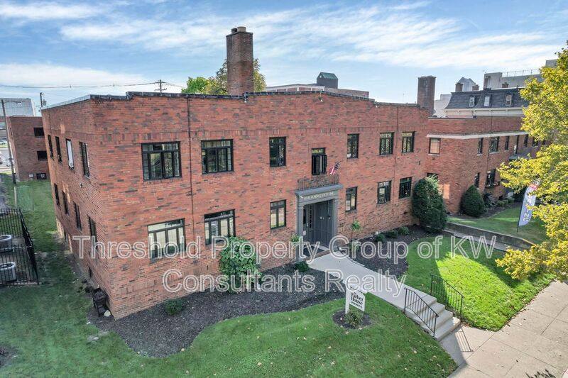 Apartment for rent at 441 E Town St #109, Columbus, OH 43215