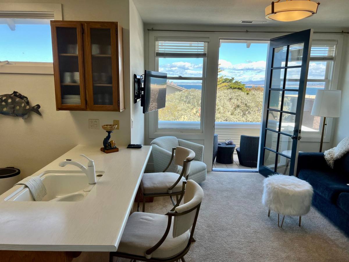 Apartment for rent at 189 Evans Ave, Pacific Grove, CA 93950